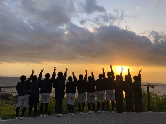 ユクサおおすみ海の学校-夕日・集合写真